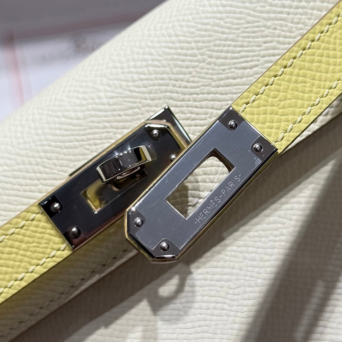 HM Mini Kelly 19 Milkshake White Epsom 243206