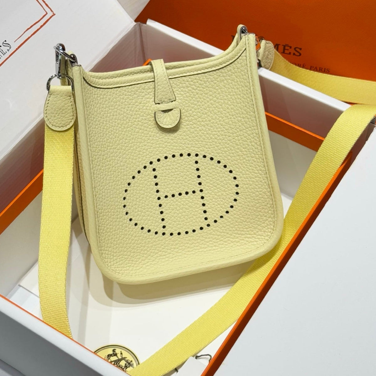 Hermes Evelyn 18 Bag Milton Yellow Epsom Leather 255527