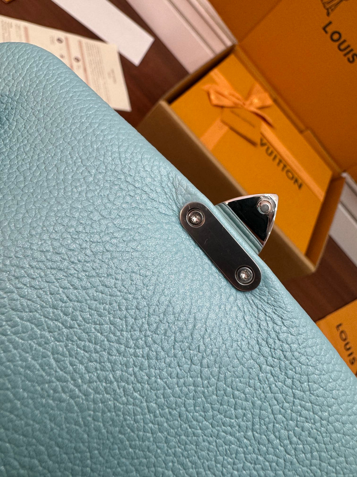 Nano Madeleine 21cm Azur Frost Grained Cowhide Leather