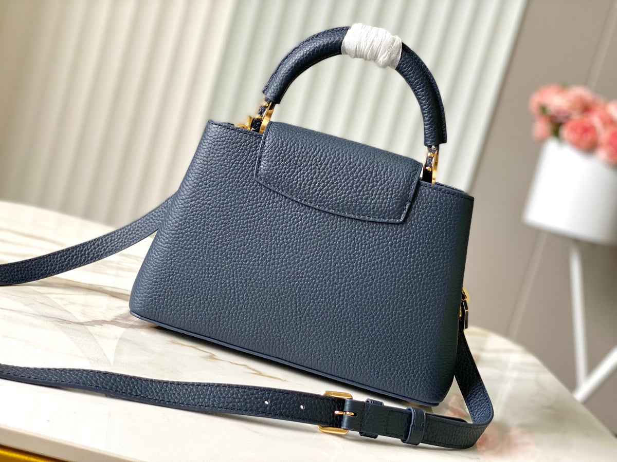 CAPUCINES BB 27CM DARK BLUE TAURILLON LEATHER
