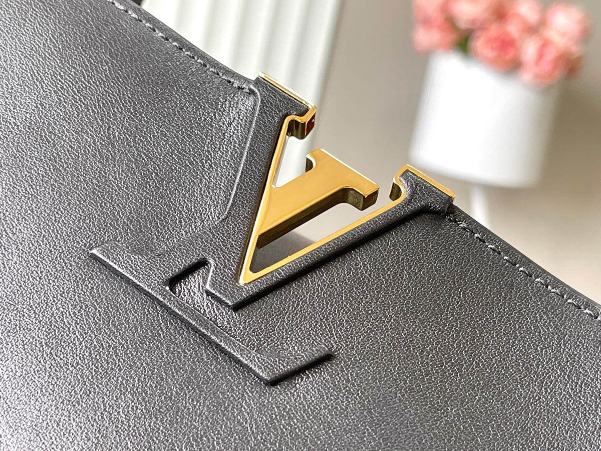 CAPUCINES GM 38CM BLACK TAURILLON LEATHER