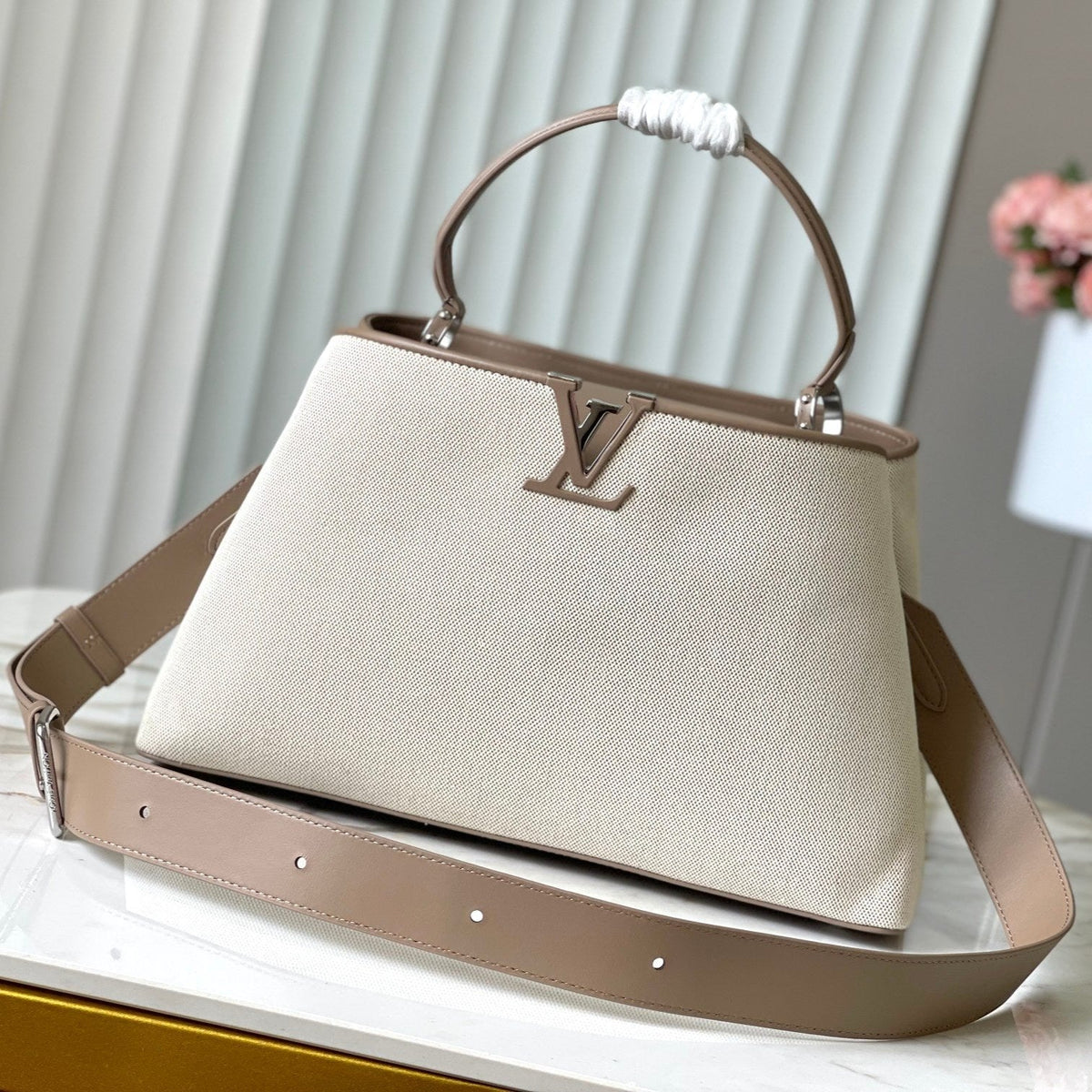 CAPUCINES GM 38CM BEIGE CANVAS BROWN CALFSKIN