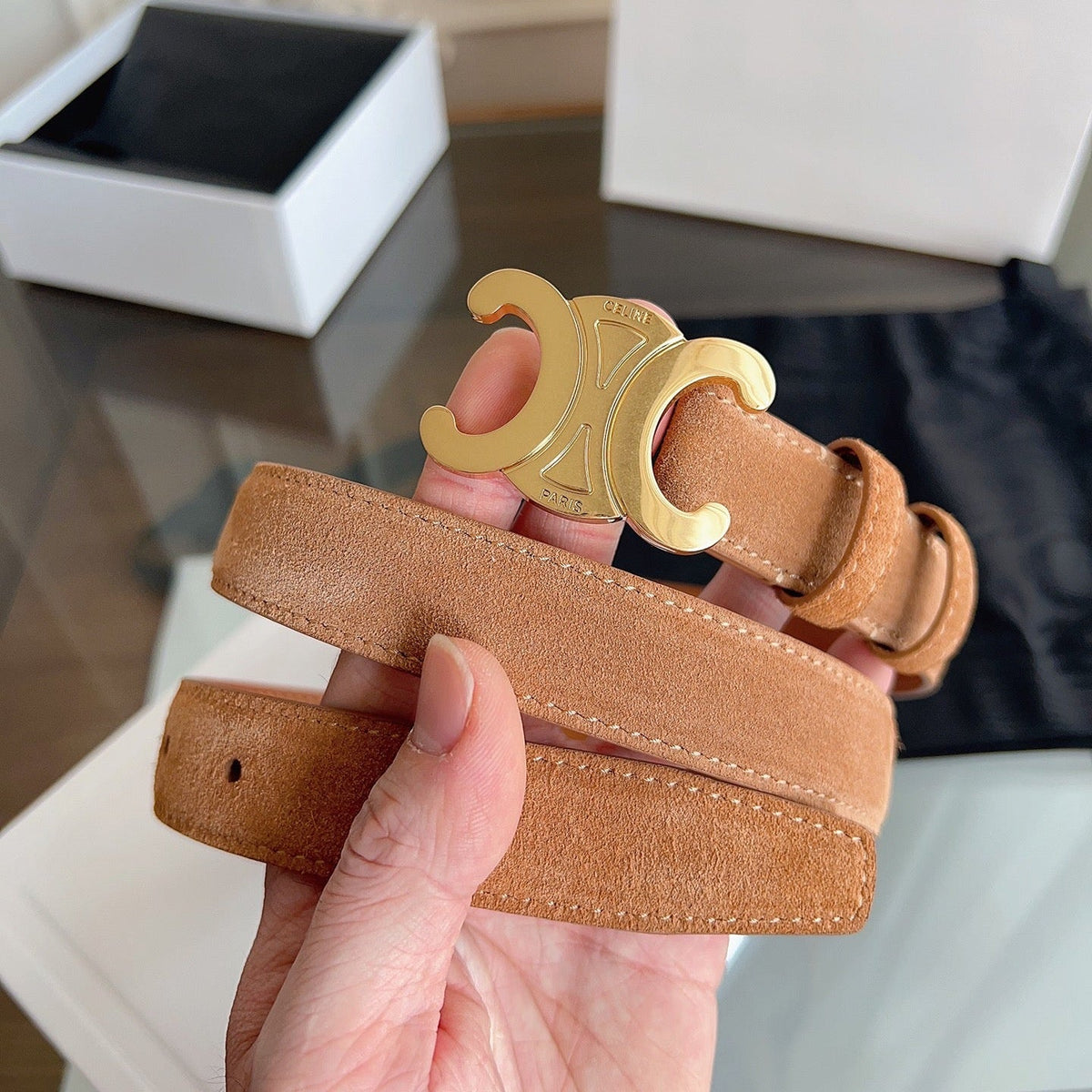 CL Gold 25mm Triomphe Tan Suede 616260