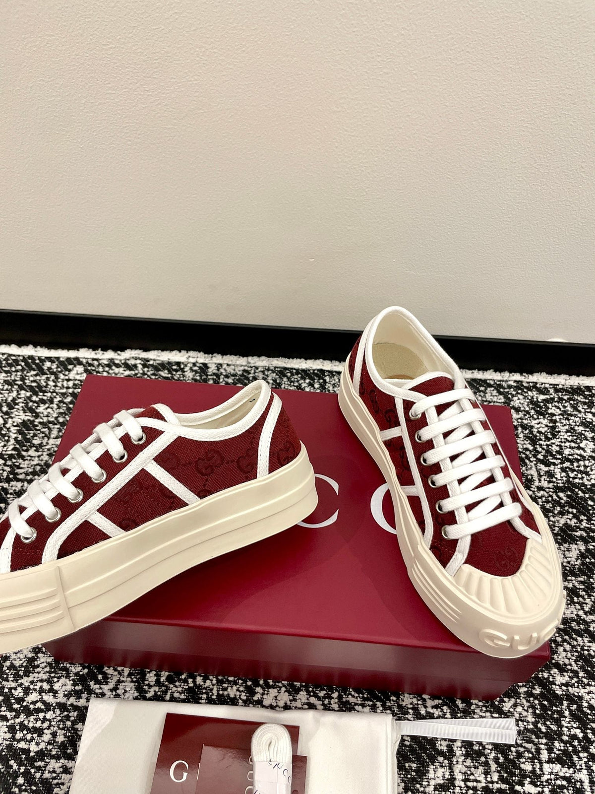 GG 26 Sneaker White Dark Red Canvas Leather 632822