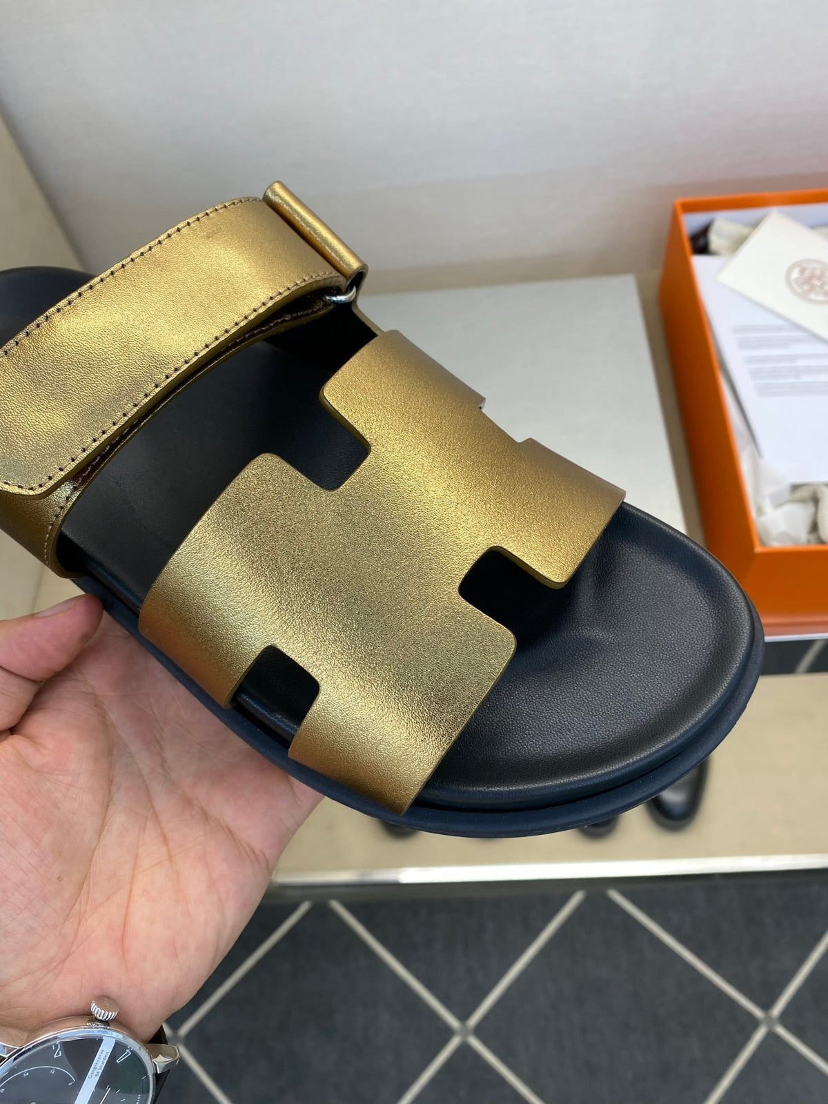 HM Men's Chypre Sandals Gold Calfskin 647574