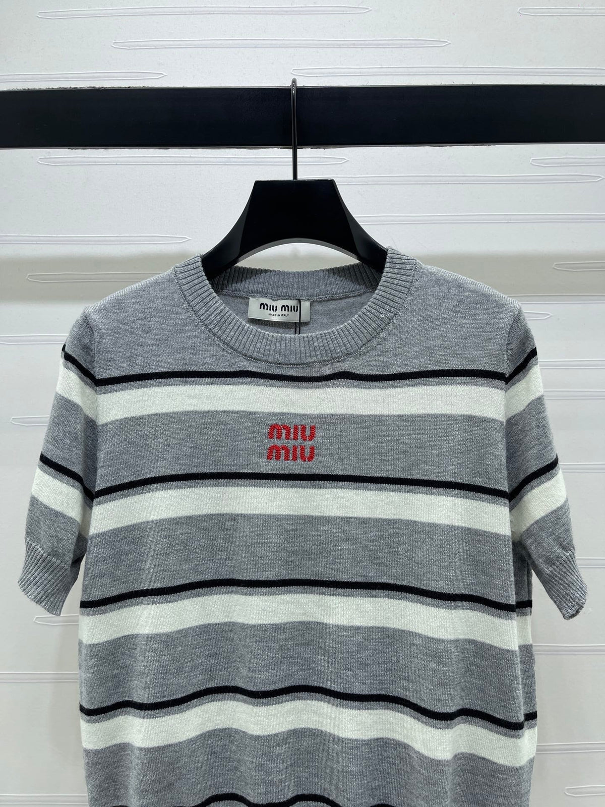 Miumiu 2026 Crew Neck Striped Short-sleeved Knit Top Gray Cotton 352436
