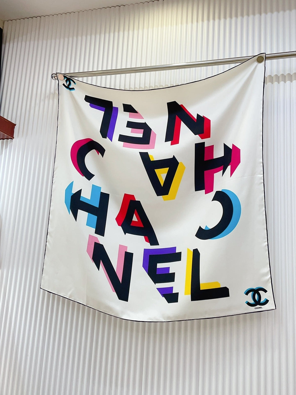 CC Square Scarf 90 CM In White Colorful Silk Twill  206467