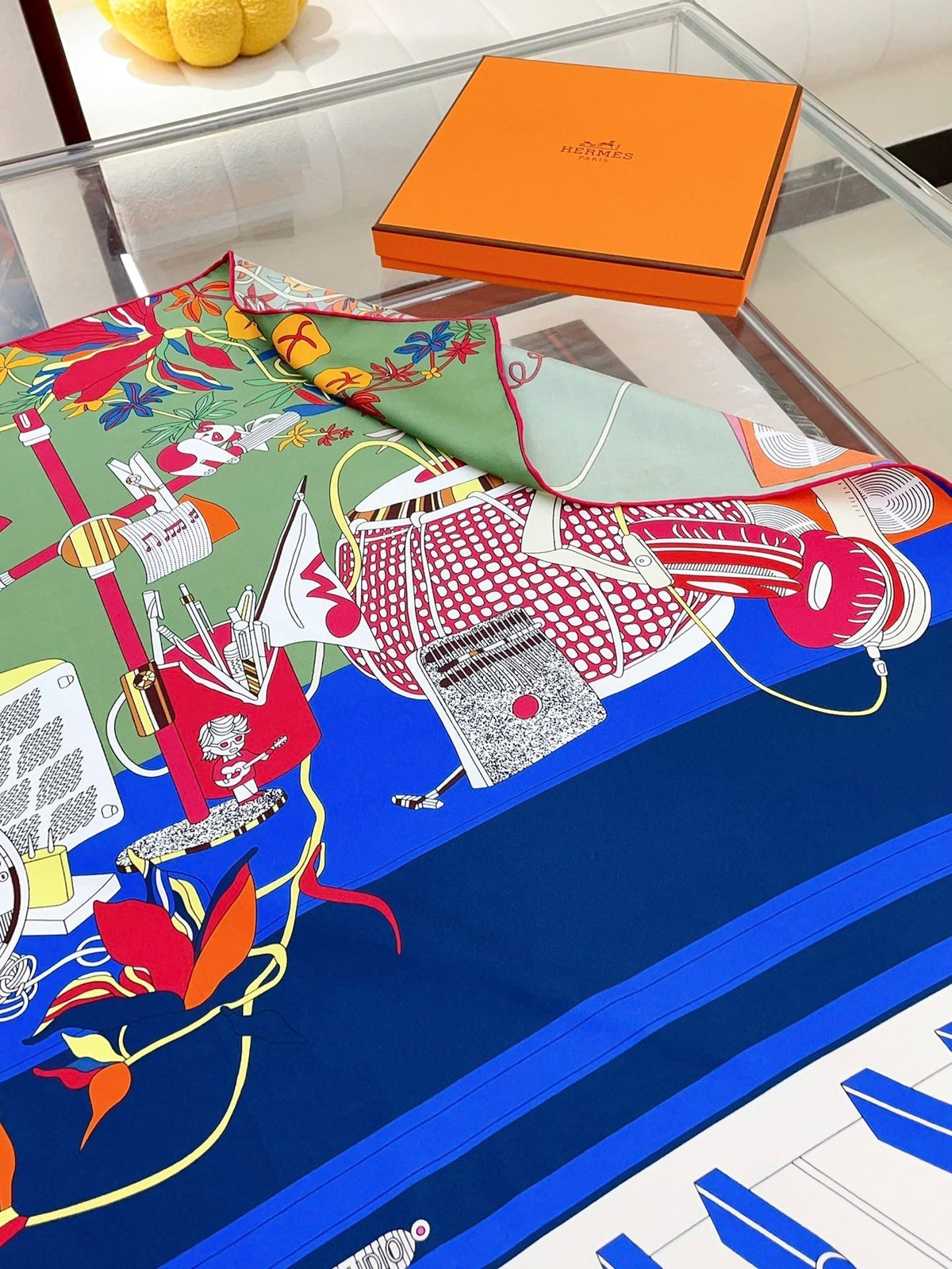 En Studio Scarf 90 CM In Colorful Silk Twill  235406