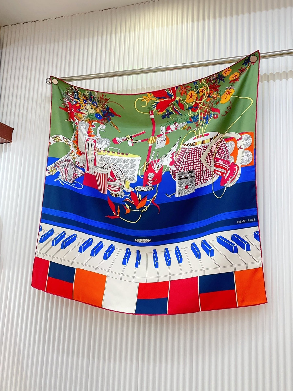 En Studio Scarf 90 CM In Colorful Silk Twill  235406