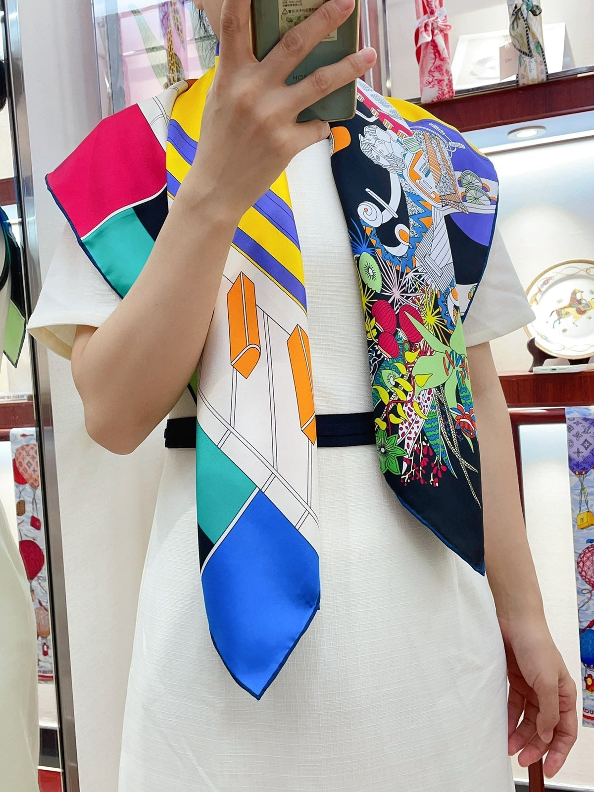 En Studio Scarf 90 CM In Colorful Silk Twill  235407