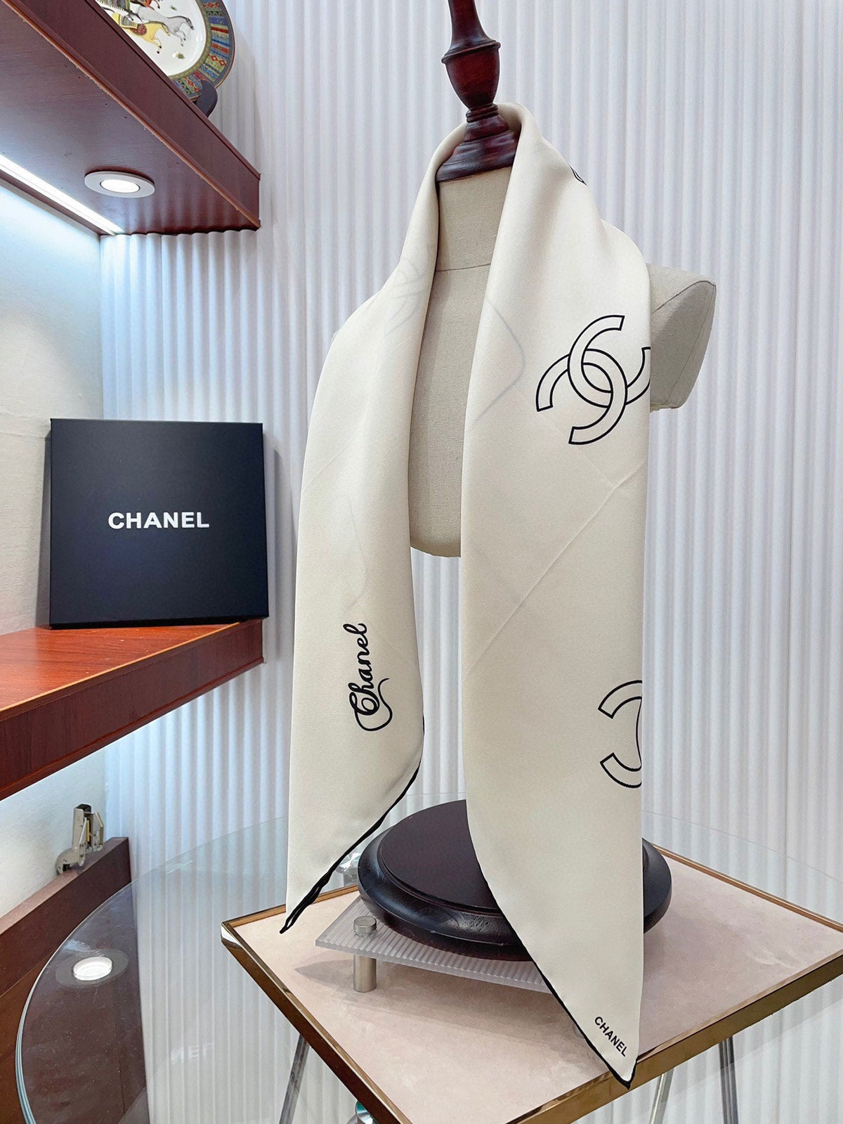 CC Square Scarf 90 CM In White Silk Twill 335845