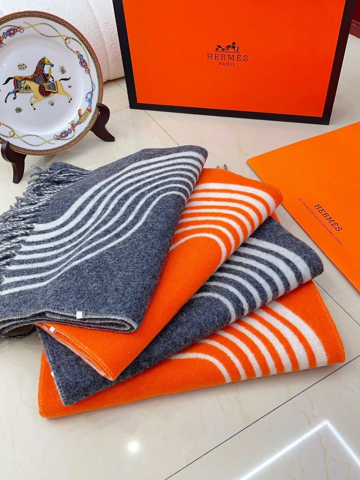 SCARF 180 CM IN FIRE ORANGE MIX WHITE CASHMERE