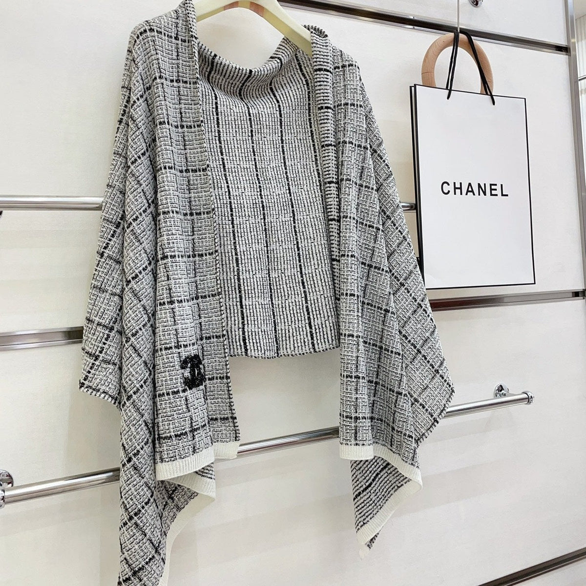 CC Scarf 180 CM In Grey With Black Stripes Cashmere 415180