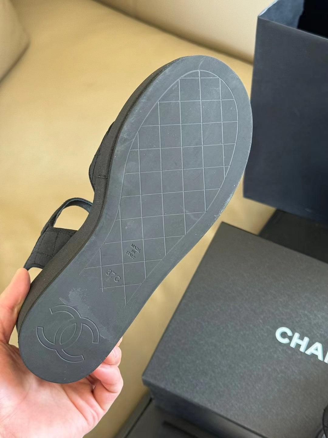 CC CLASSIC WEDGE SANDALS IN BLACK FABRIC