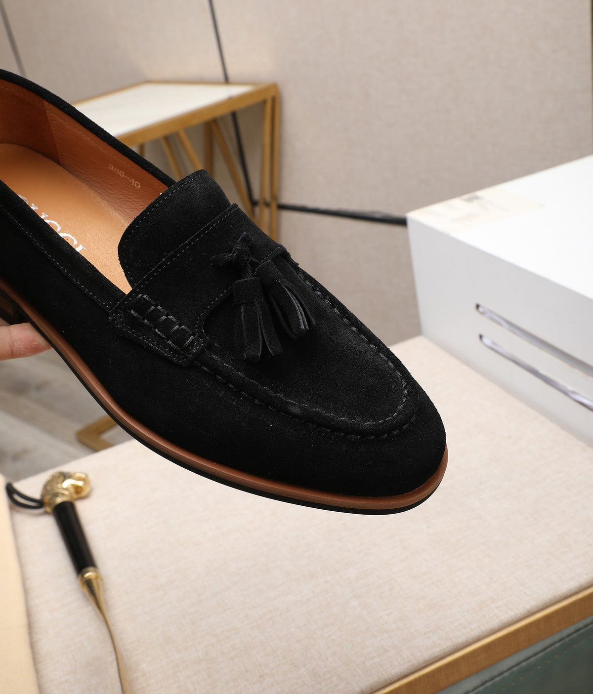 GG Men's Tassel Loafer Black Suede 440167