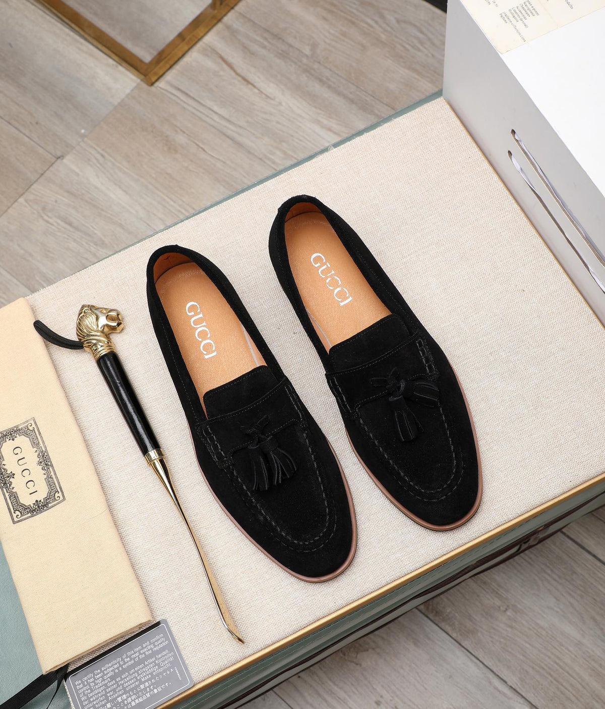 GG Men's Tassel Loafer Black Suede 440167