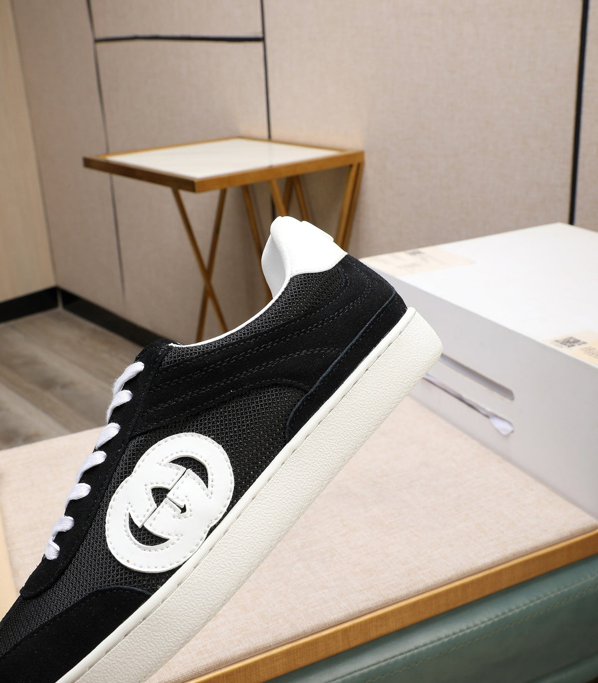 GG Men's G75 Sneaker Black White Mesh Suede 477879