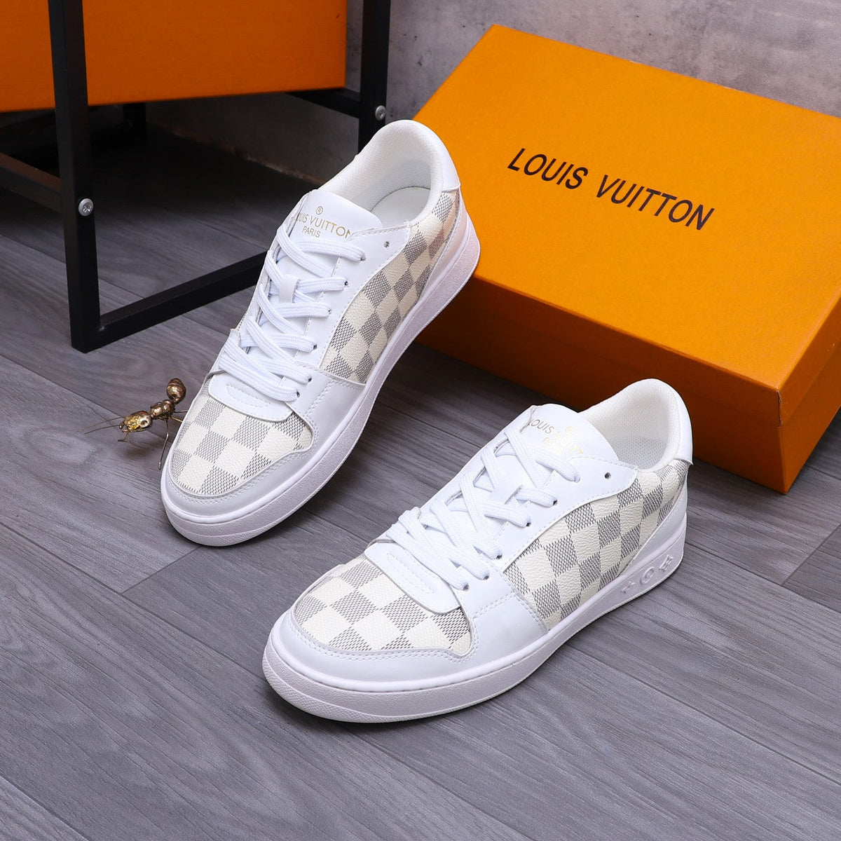 LV TRAINER SHOES IN WHITE MIX GREY DAMIER CALFSKIN