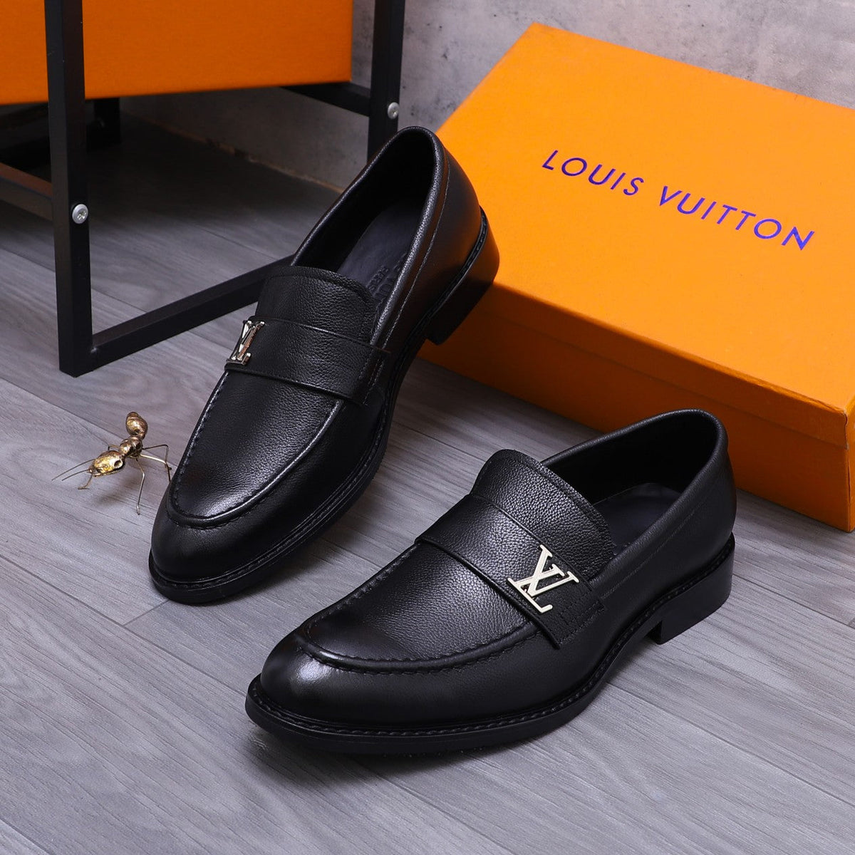 LV SAINT GERMAIN LOAFER BLACK GRAIN CALFSKIN WITH SILVER LOGO