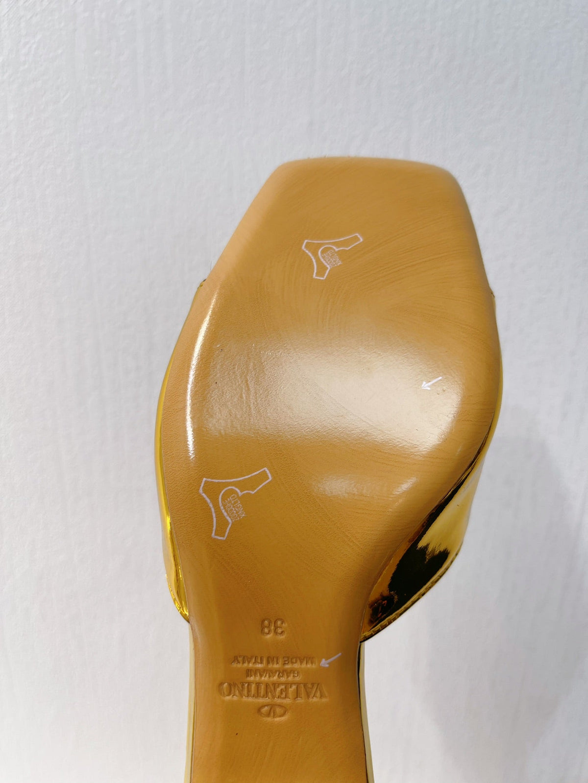 VT Mid Heel Mule Sandal Gold Sheepskin 292764