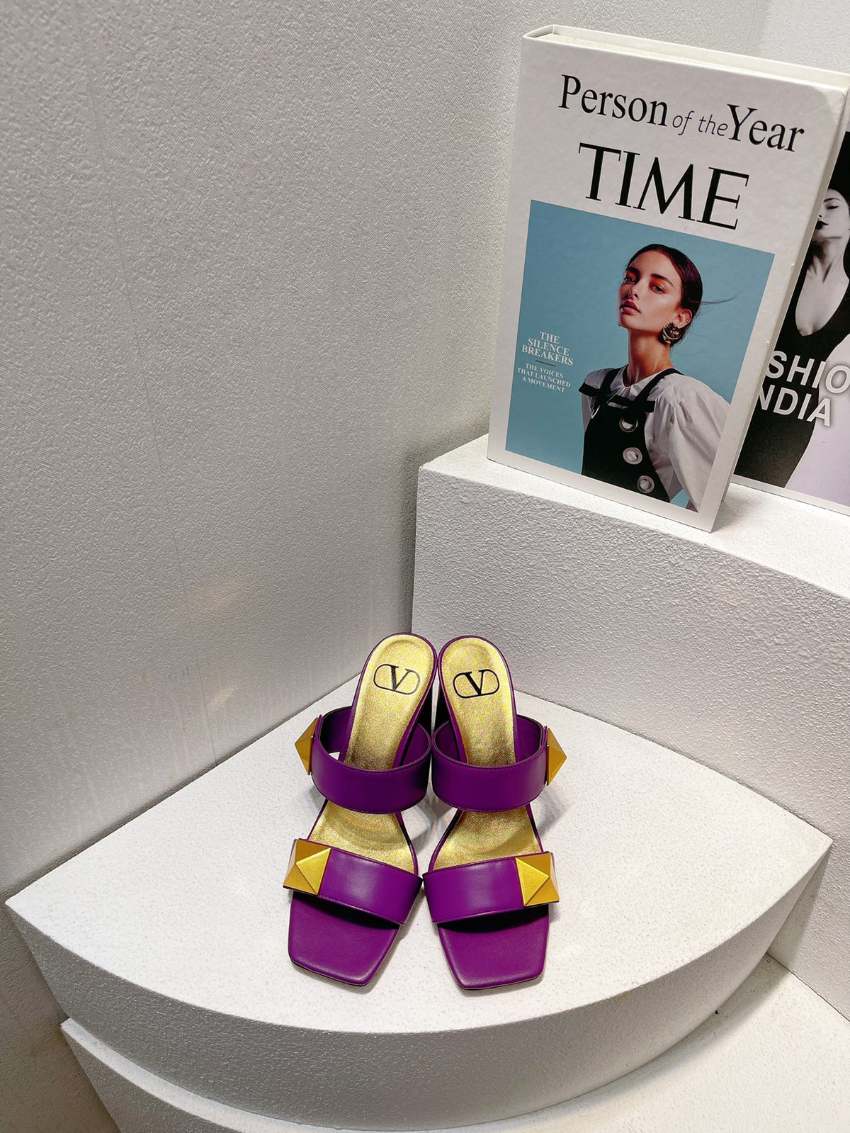 VT One Stud Leather Sandals Purple Cowhide 292891