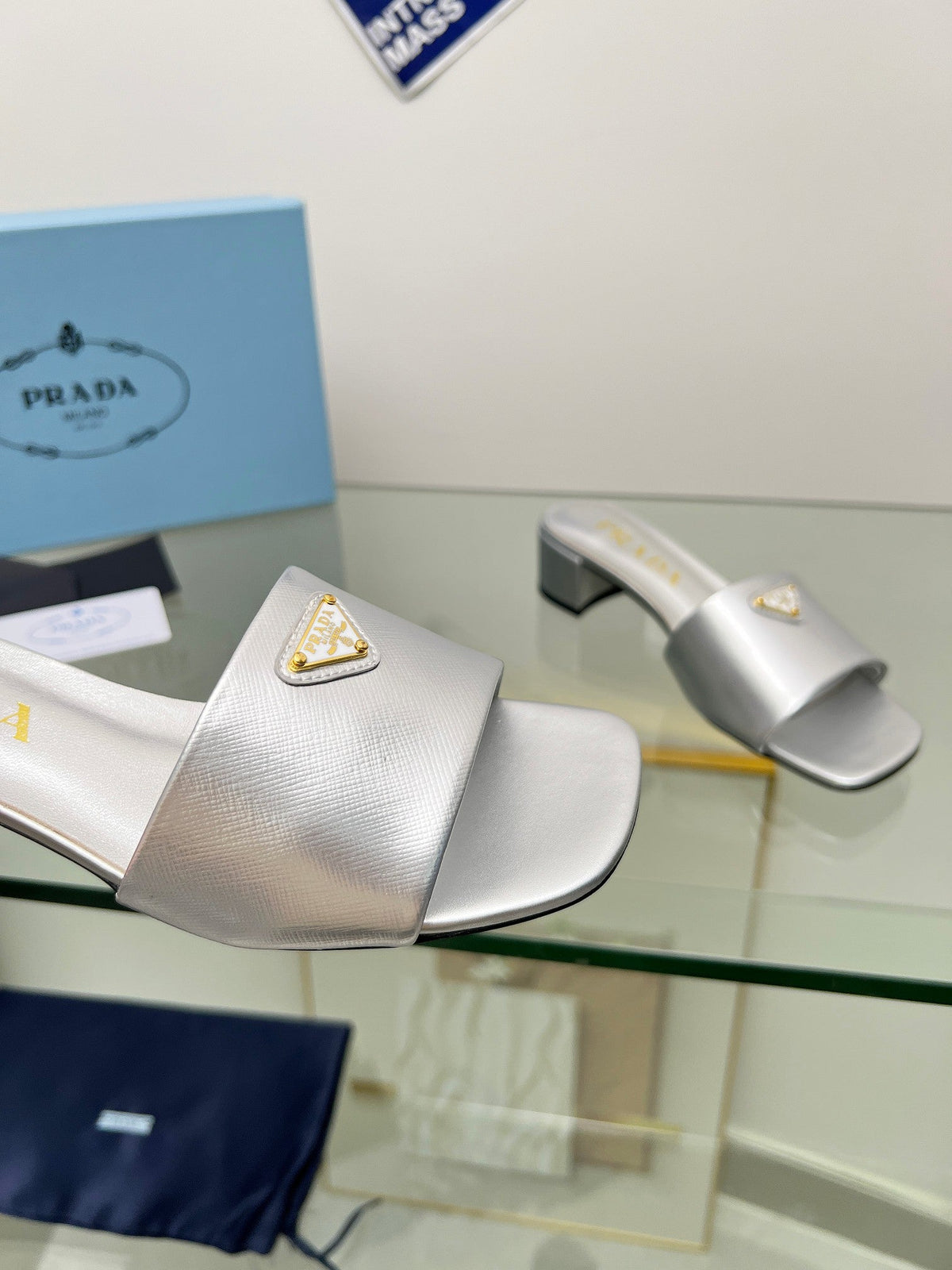 PRA EMBROIDERED SLIDES 40 SILVER CALFSKIN