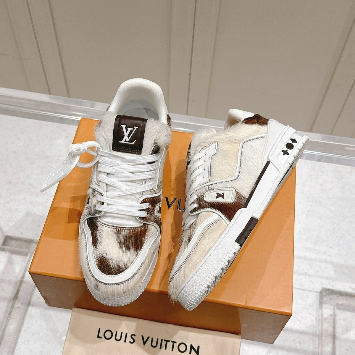 LV Trainer Brown Pony