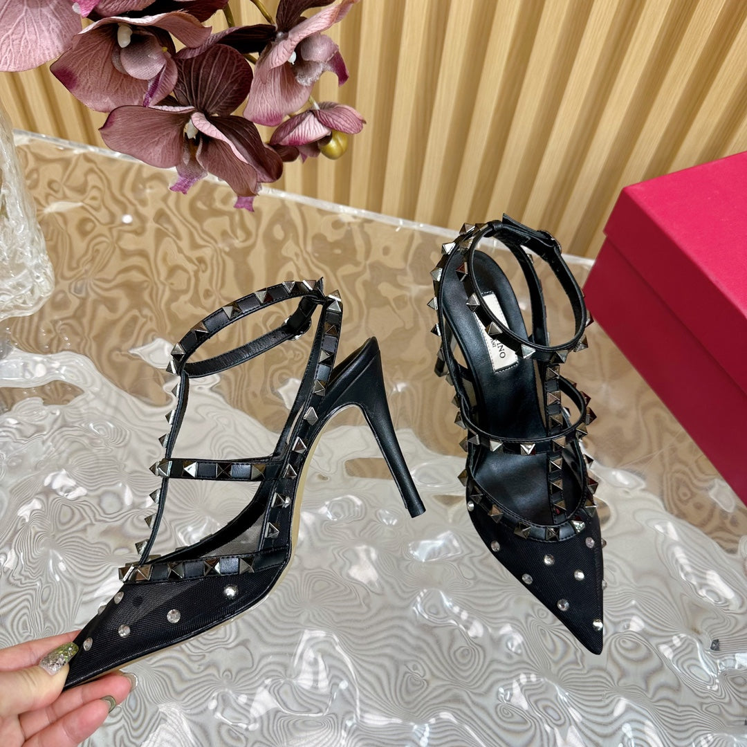 ROCKSTUD MIRROR-EFFECT PUMP WITH MATCHING STRAPS AND STUDS 95 MM BLACK CALFSKIN  AND MESH