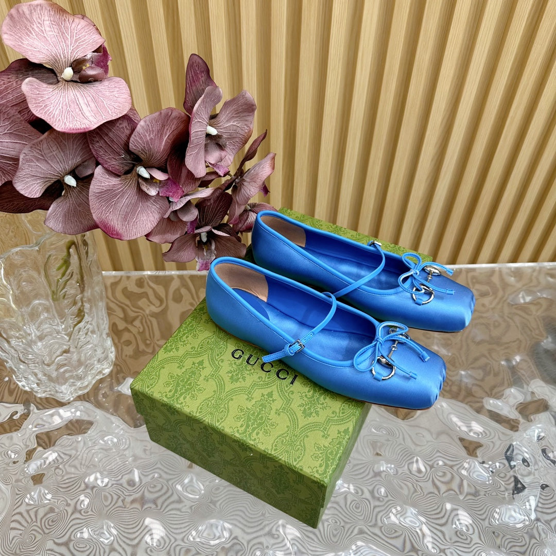 BALLET FLAT IN COBALT BLUE SILK