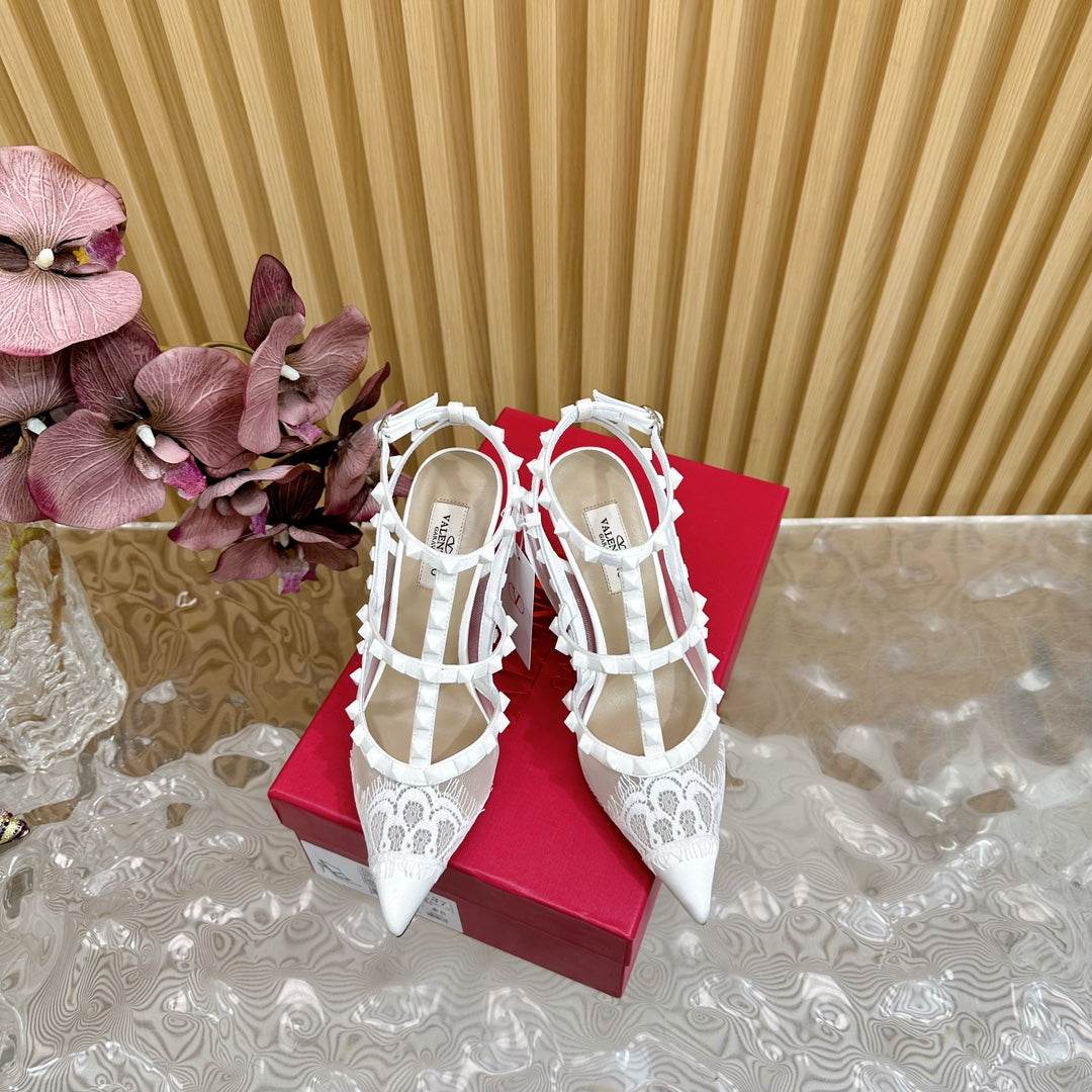 Rockstud Metallic Ankle Strap Pump 95mm White Lambskin And Lace Fabric 102093