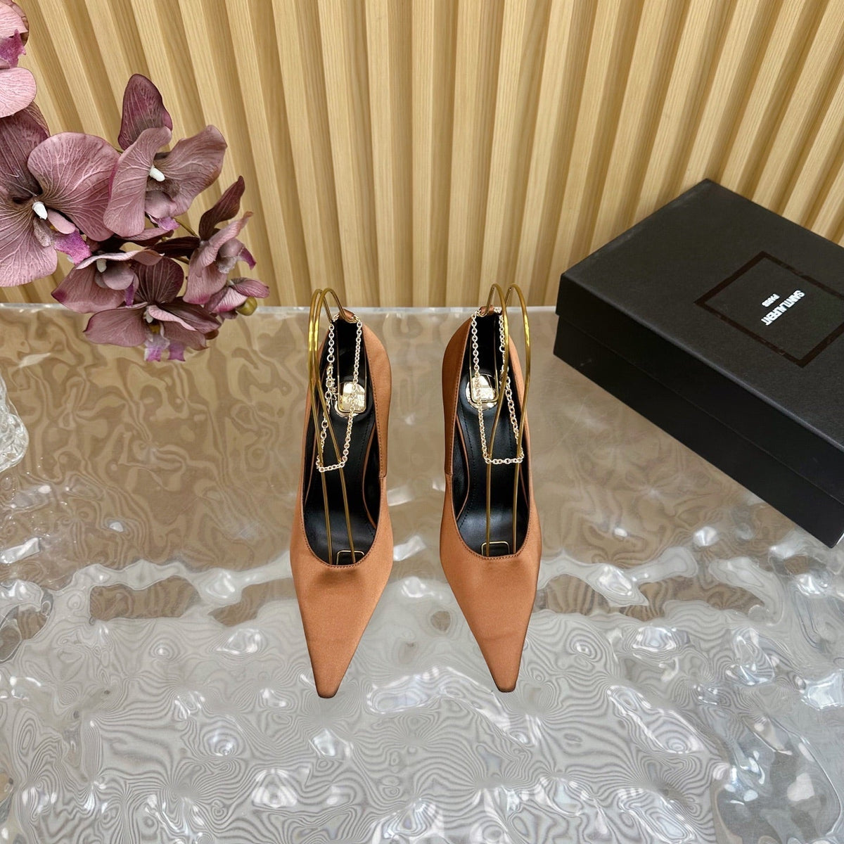 RÃ‰GINE PUMPS IN RUSTIC ORANGE SATIN GOLD CHAIN