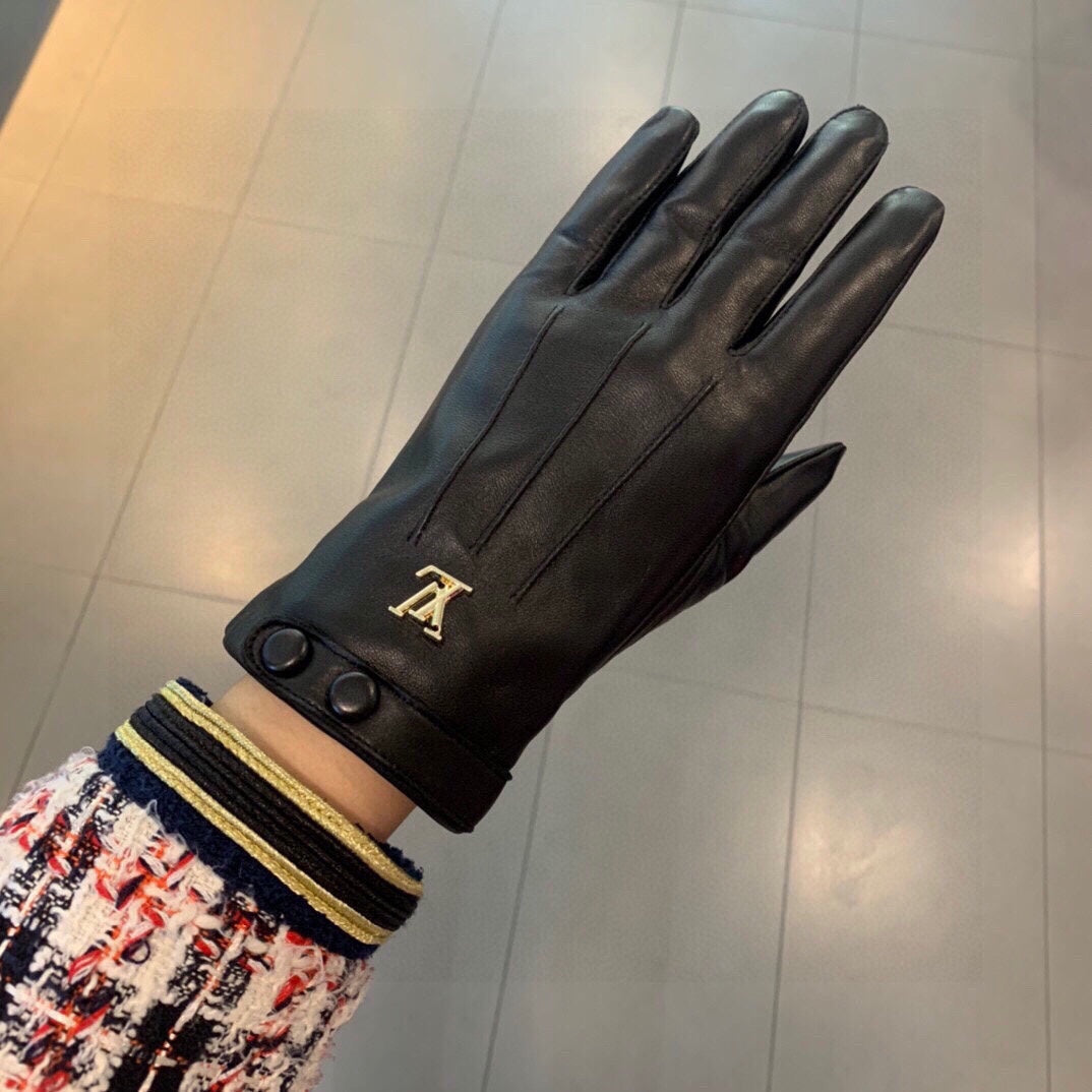 LV Gloves In Black Lambskin 480155
