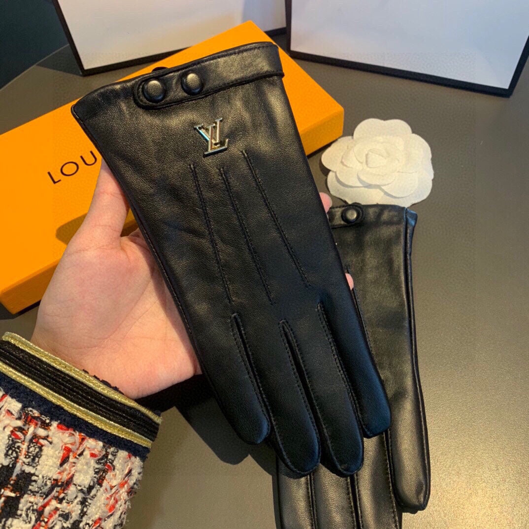 LV Gloves In Black Lambskin 480155