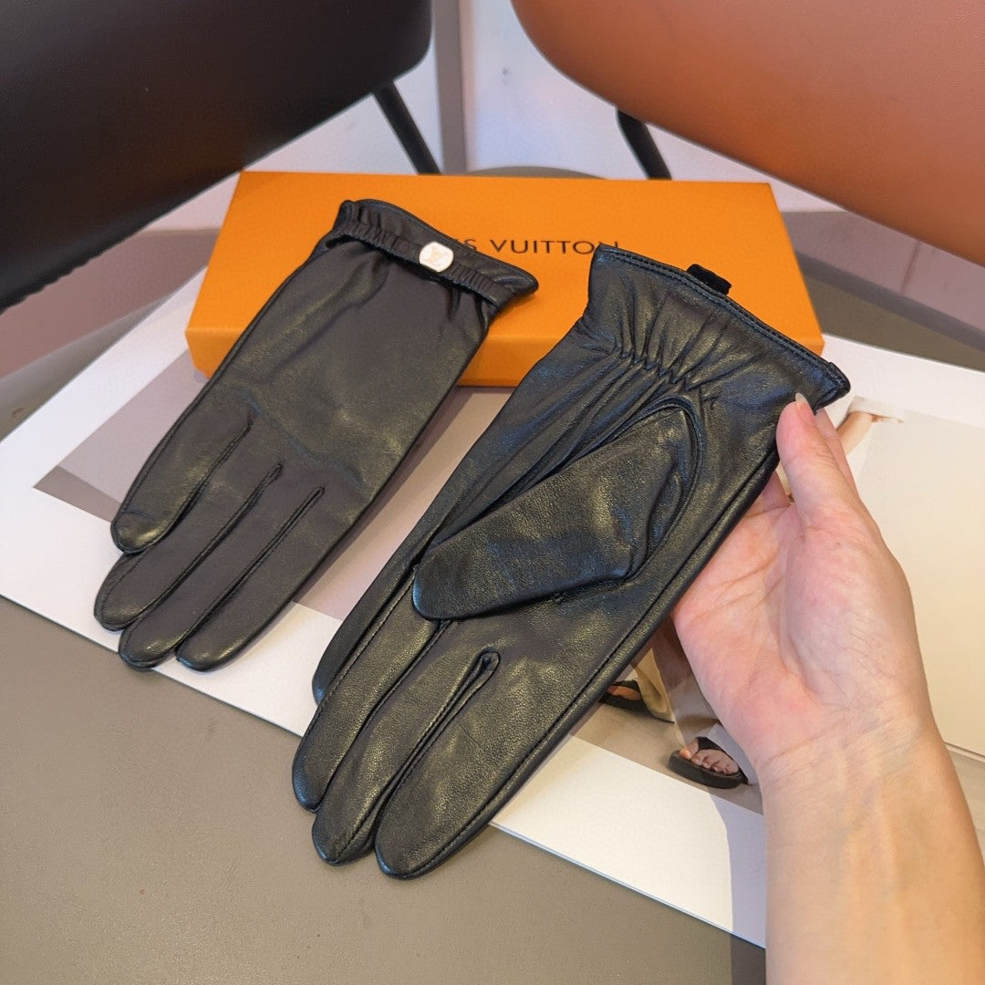 LV Gloves In Black Lambskin 462377
