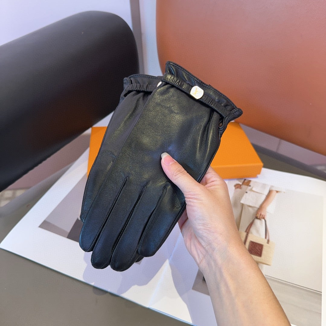 LV Gloves In Black Lambskin 462377