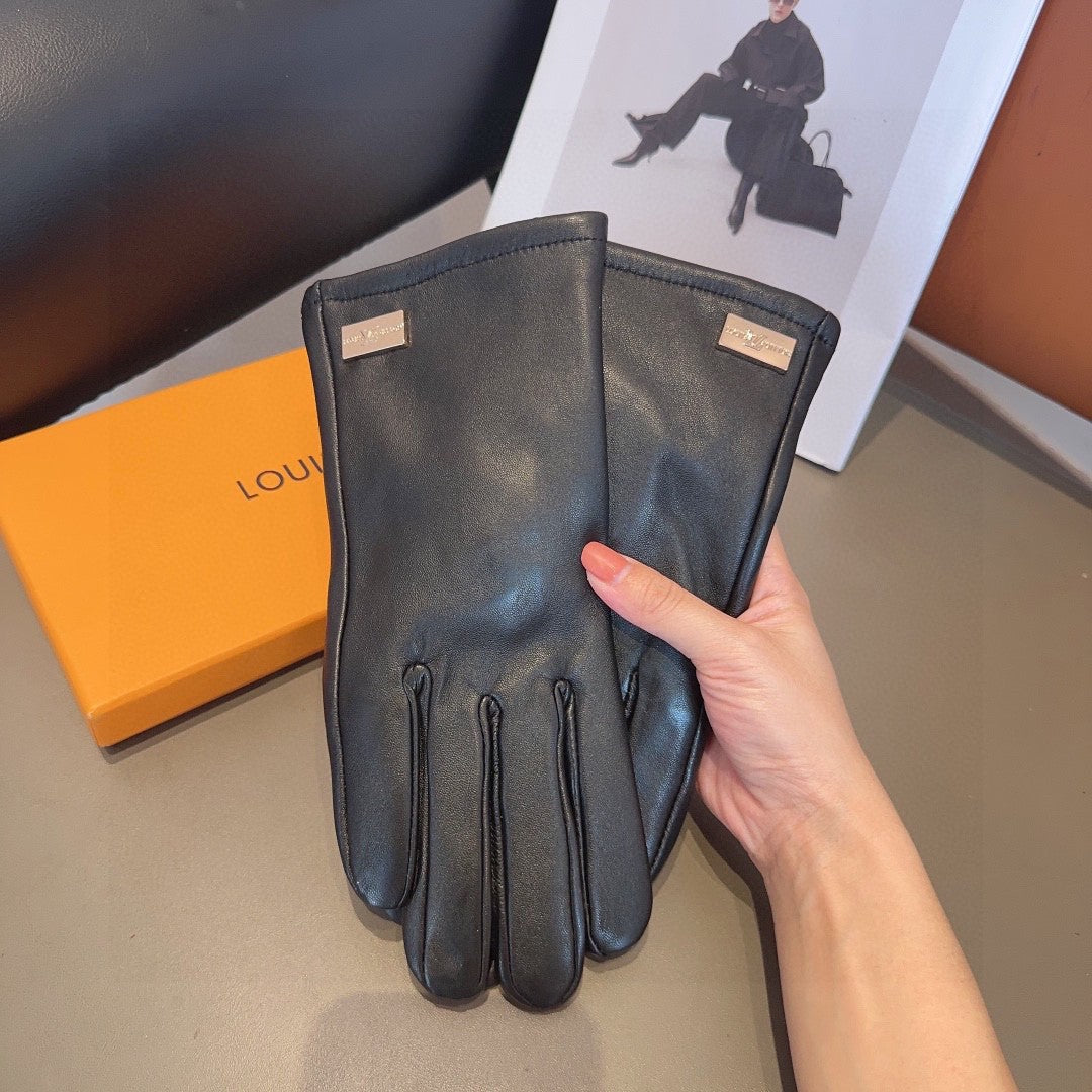 LV Gloves In Black Lambskin 470729