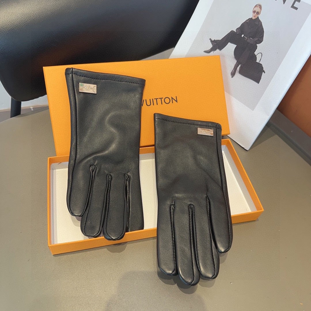 LV Gloves In Black Lambskin 470729