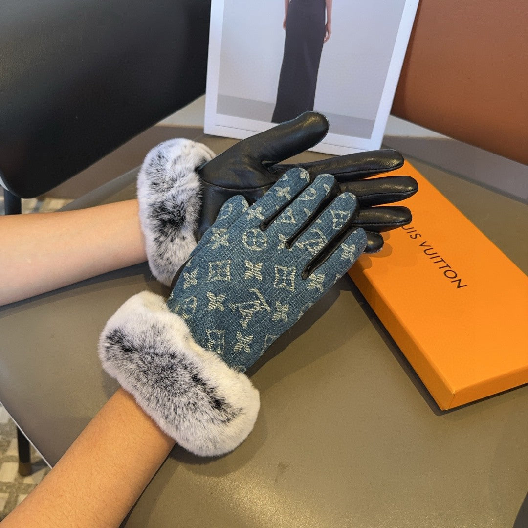 LV Gloves In Blue Denim Fabric And Rabbit Fur 473438