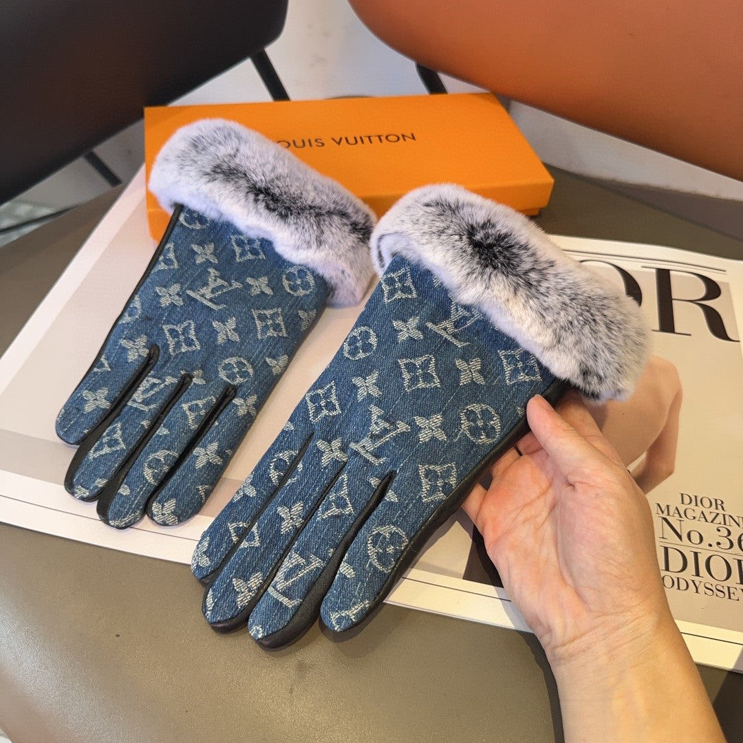 LV Gloves In Blue Denim Fabric And Rabbit Fur 473438