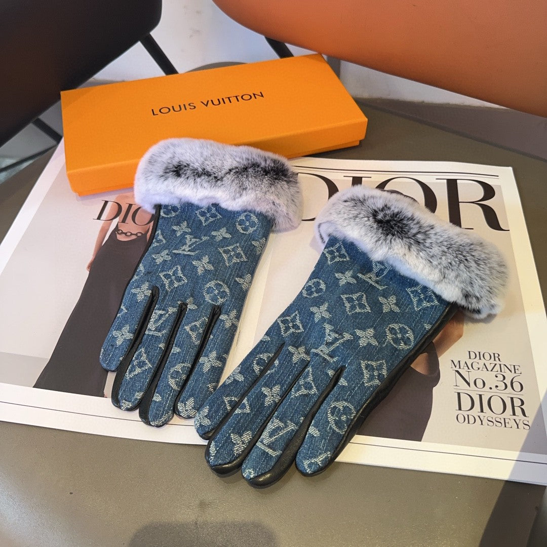 LV Gloves In Blue Denim Fabric And Rabbit Fur 473438