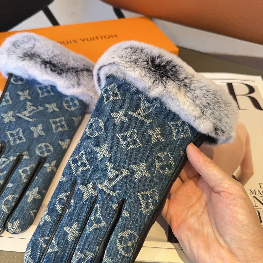 LV Gloves In Blue Denim Fabric And Rabbit Fur 473438