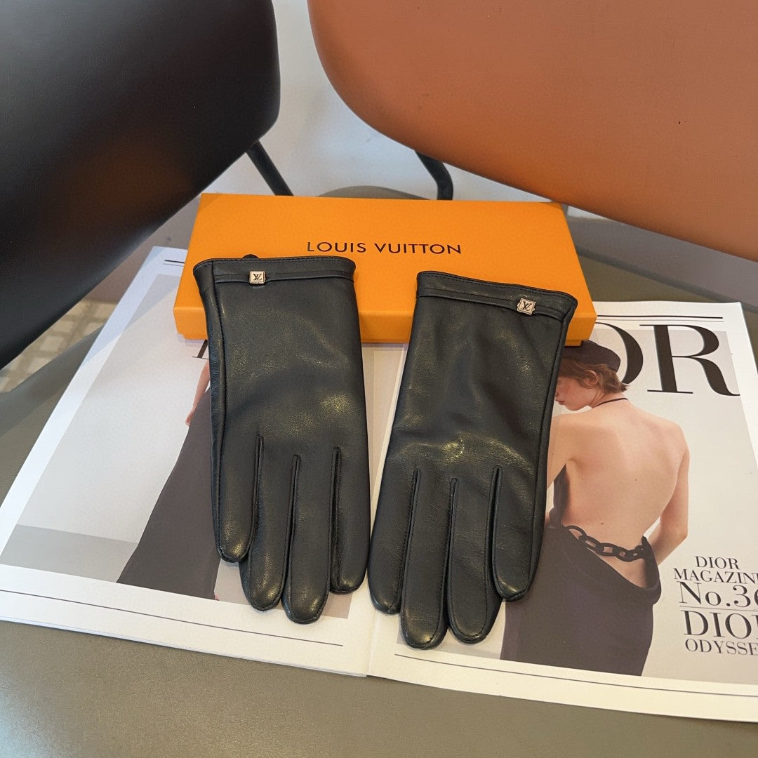 LV Gloves In Black Lambskin 473439