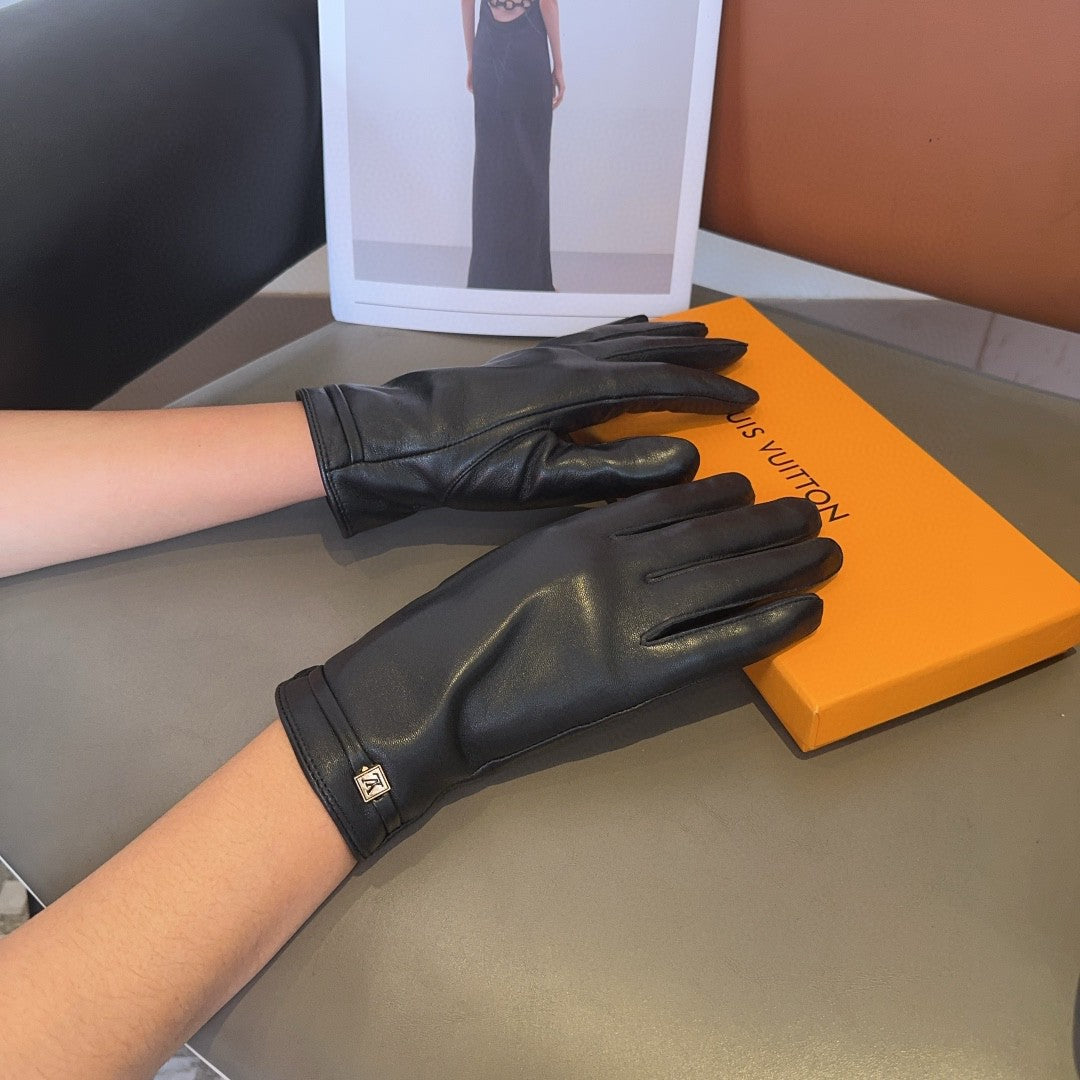 LV Gloves In Black Lambskin 473439