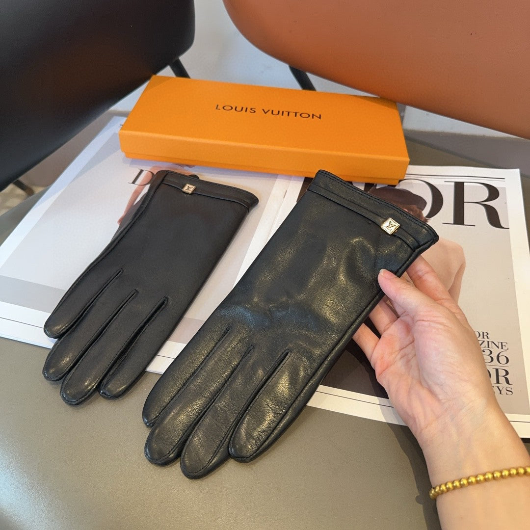 LV Gloves In Black Lambskin 473439