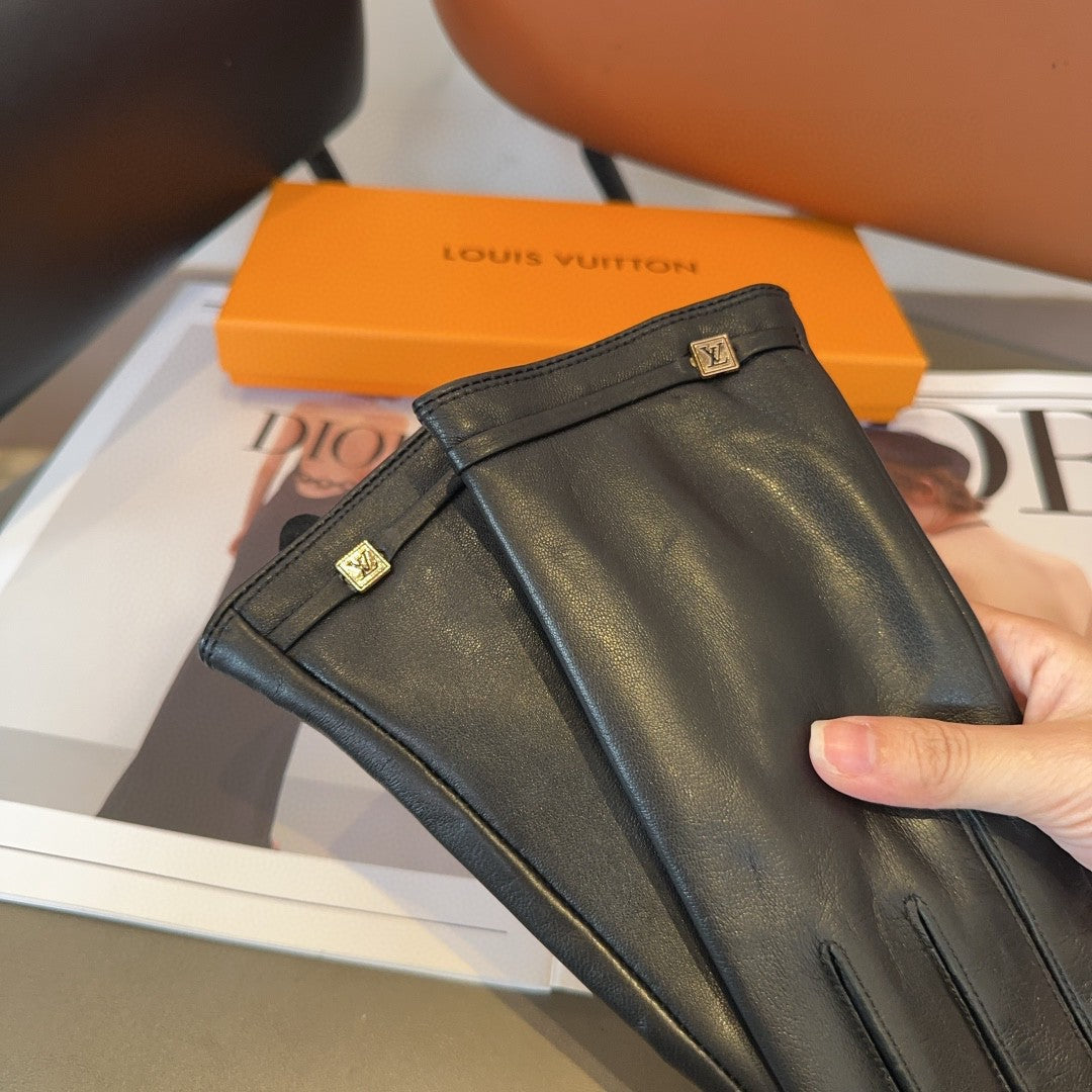 LV Gloves In Black Lambskin 473439