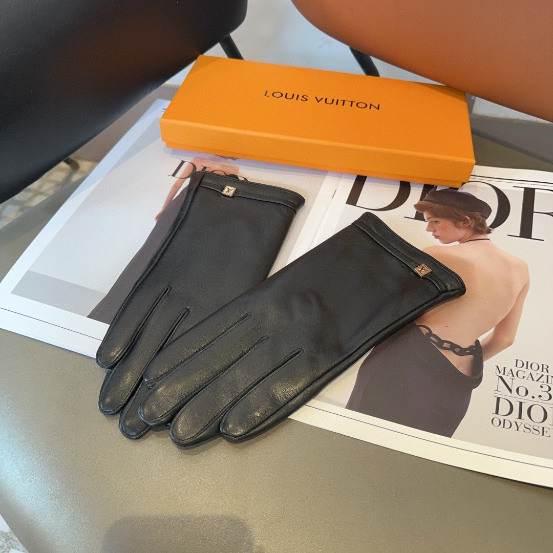 LV Gloves In Black Lambskin 473439