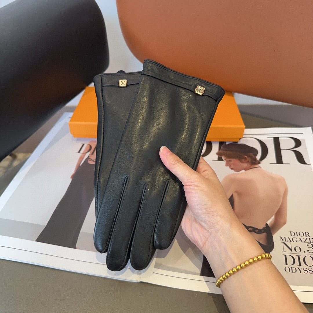LV Gloves In Black Lambskin 473439
