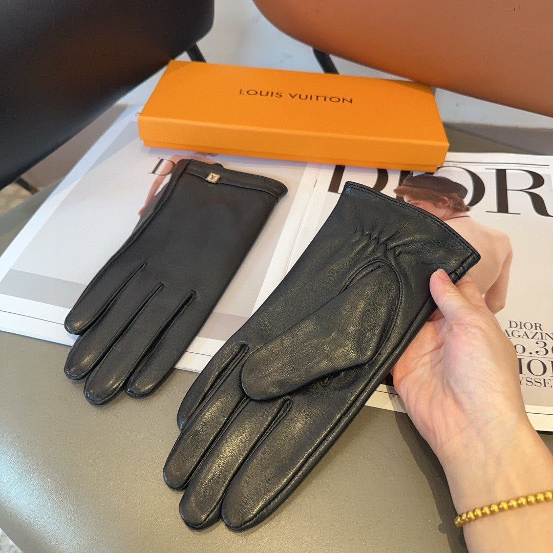 LV Gloves In Black Lambskin 473439