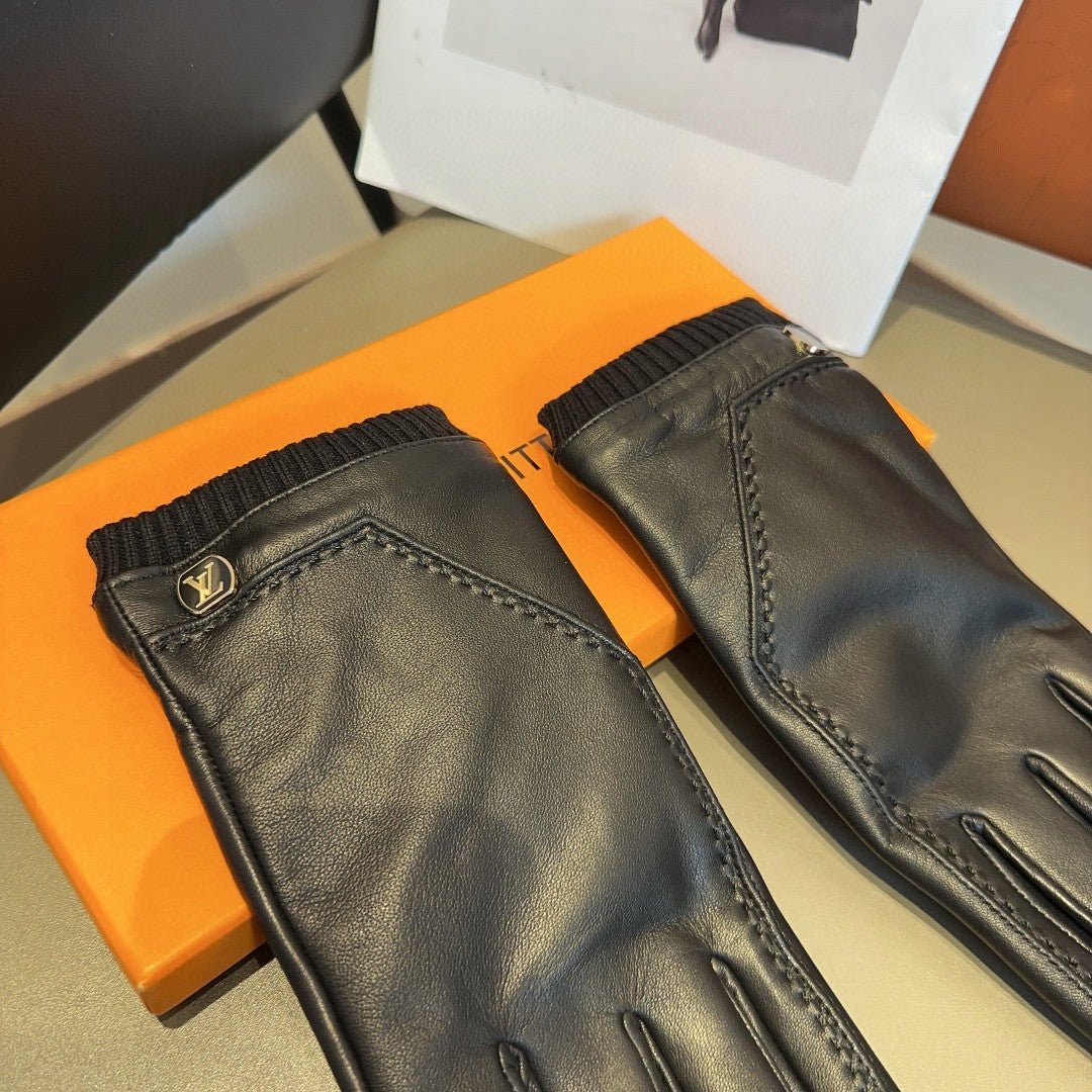 LV Gloves In Black Lambskin 475572