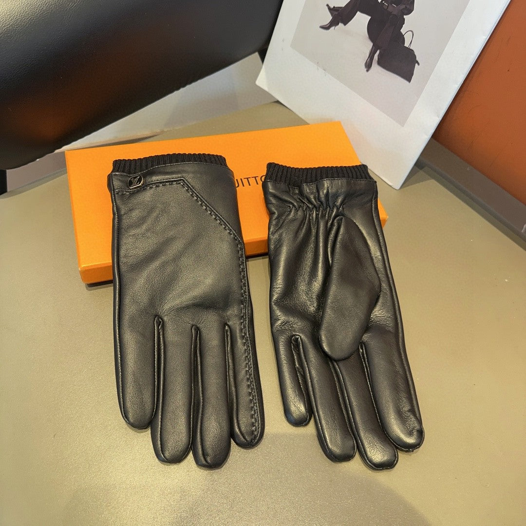 LV Gloves In Black Lambskin 475572